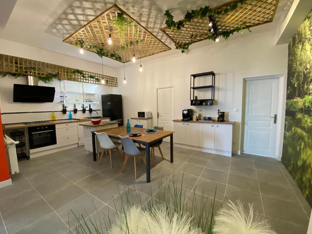 La Maison D'Angelique - Colocation Hoteliere A 150M Gare Tgv- Grande Cuisine Equipee & Salon - Fibre - Netflix Niort Exterior foto