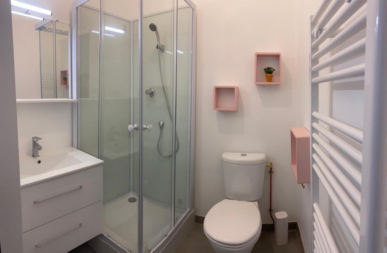 La Maison D'Angelique - Colocation Hoteliere A 150M Gare Tgv- Grande Cuisine Equipee & Salon - Fibre - Netflix Niort Exterior foto