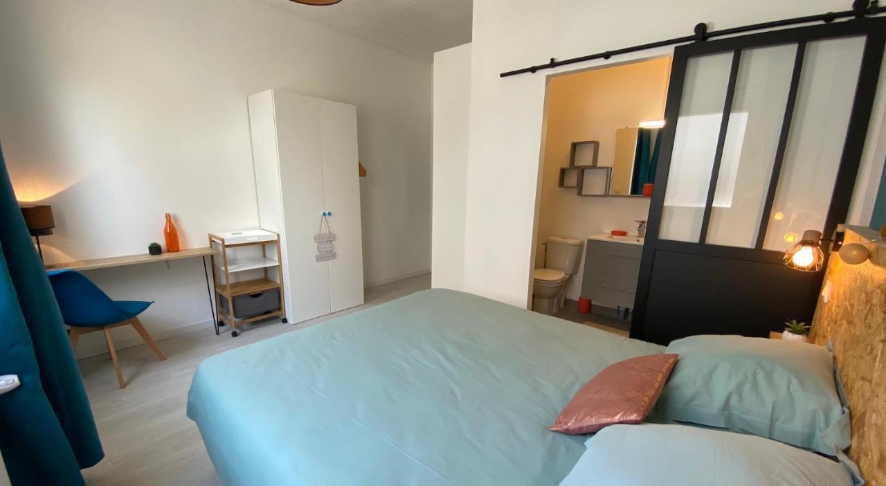 La Maison D'Angelique - Colocation Hoteliere A 150M Gare Tgv- Grande Cuisine Equipee & Salon - Fibre - Netflix Niort Exterior foto
